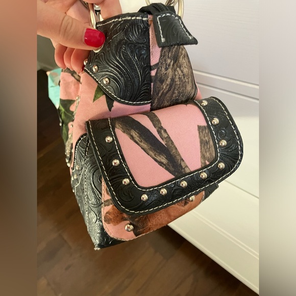 Cowgirl Trendy Pink Camouflage Bedazzled Purse Y2K - Picture 4 of 10